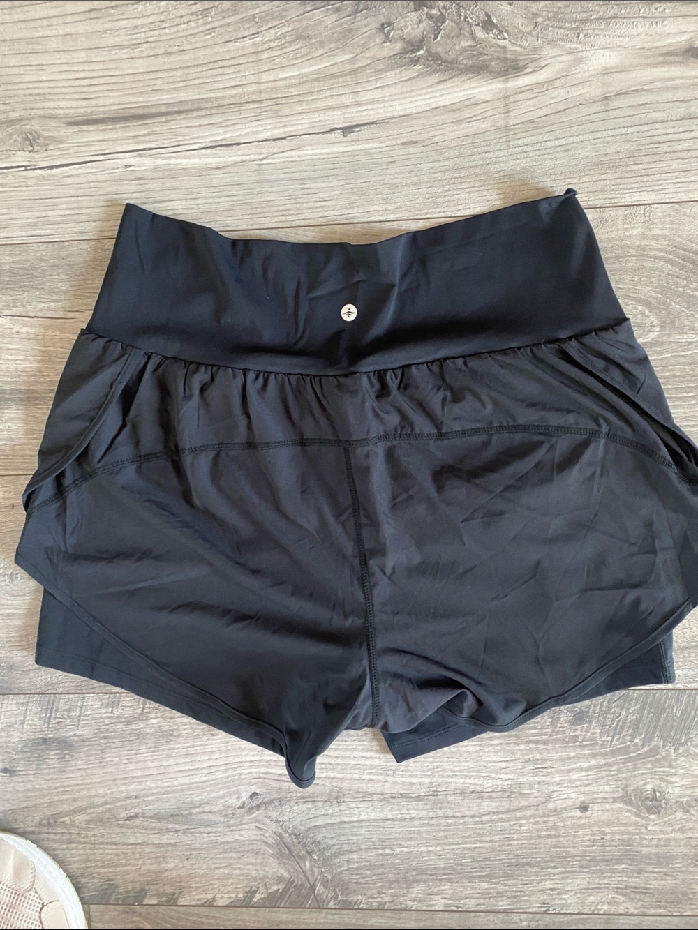 XLARGE. HALARA 2 In 1 RUNNING SHORTS 4.5” - Picture 9 of 11